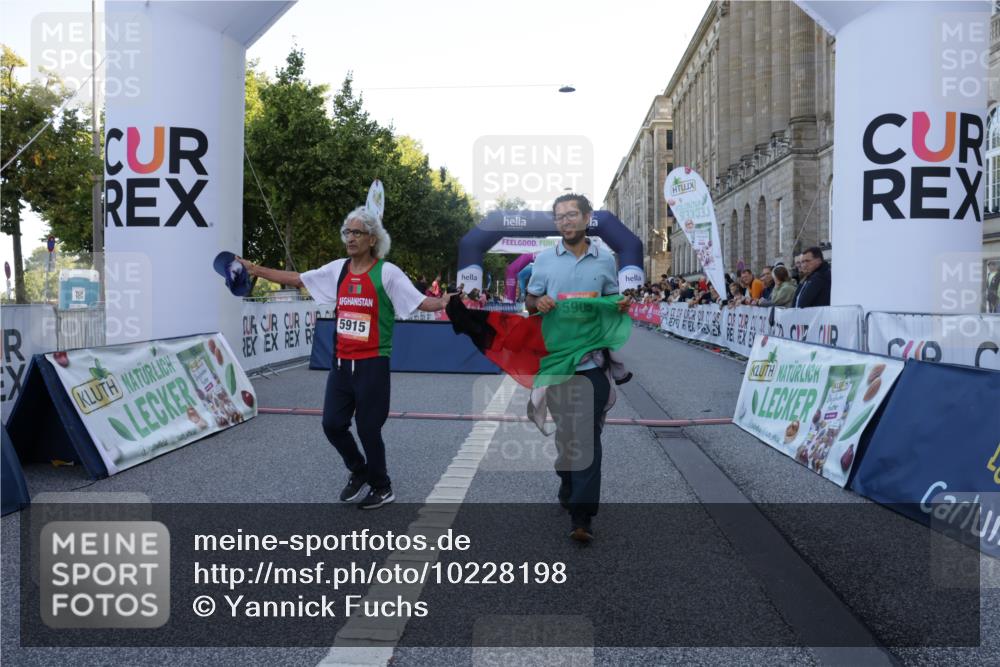 06.09.2026 - CURREX Alsterlauf Yannick Fuchs http://msf.ph/oto/10228198 06.09.2026 10:39:50 Ziel 5905, 5915 meine-sportfotos.de