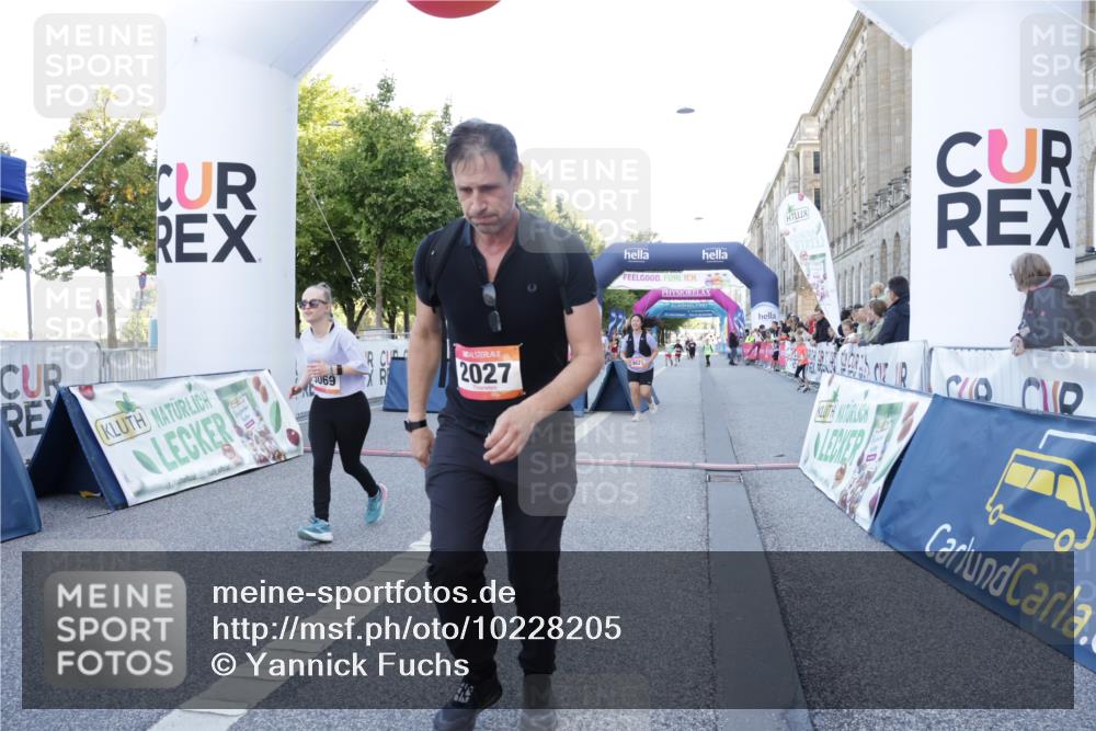 06.09.2026 - CURREX Alsterlauf Yannick Fuchs http://msf.ph/oto/10228205 06.09.2026 10:40:24 Ziel 2027, 3069, 4621 meine-sportfotos.de