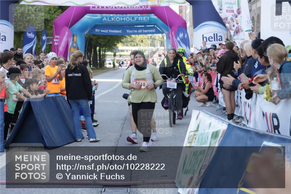 06.09.2026 - CURREX Alsterlauf Yannick Fuchs http://msf.ph/oto/10228222 06.09.2026 10:46:00 Ziel 5610 meine-sportfotos.de