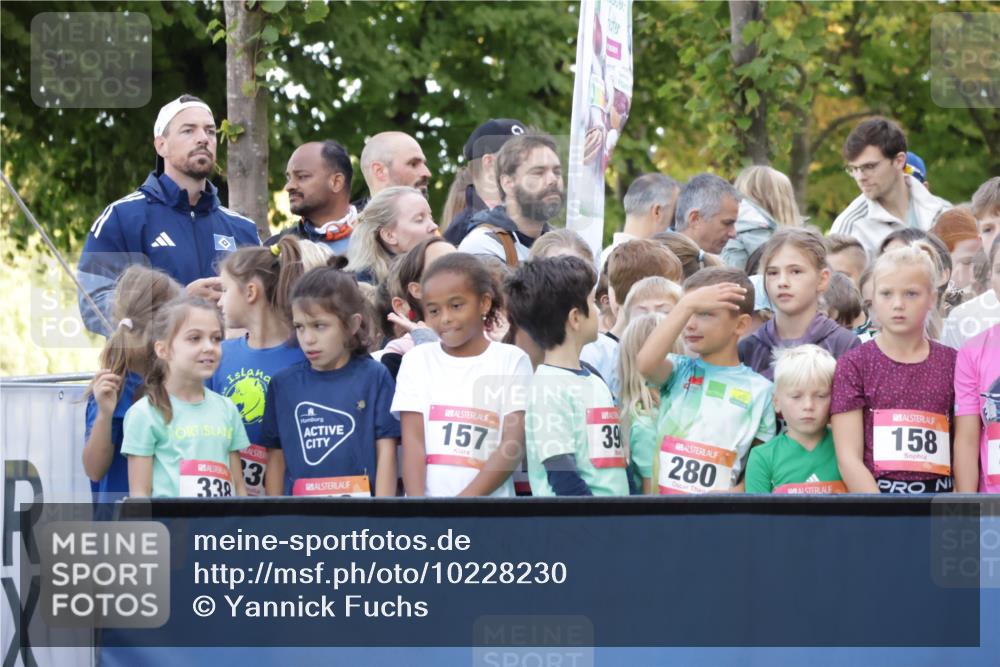 06.09.2026 - CURREX Alsterlauf Yannick Fuchs http://msf.ph/oto/10228230 06.09.2026 10:46:40 Ziel  meine-sportfotos.de