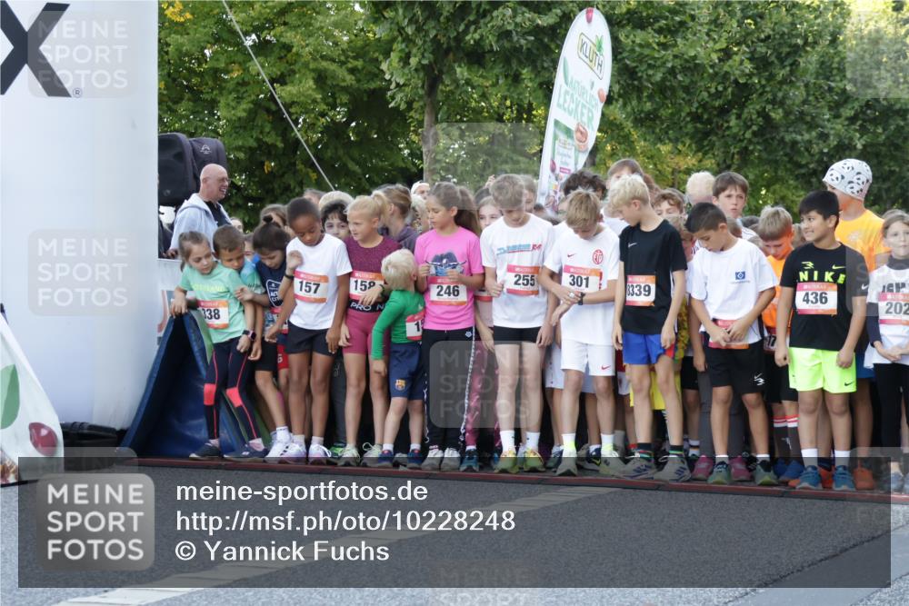06.09.2026 - CURREX Alsterlauf Yannick Fuchs http://msf.ph/oto/10228248 06.09.2026 10:48:10 Ziel  meine-sportfotos.de