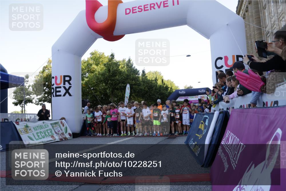 06.09.2026 - CURREX Alsterlauf Yannick Fuchs http://msf.ph/oto/10228251 06.09.2026 10:48:14 Ziel  meine-sportfotos.de
