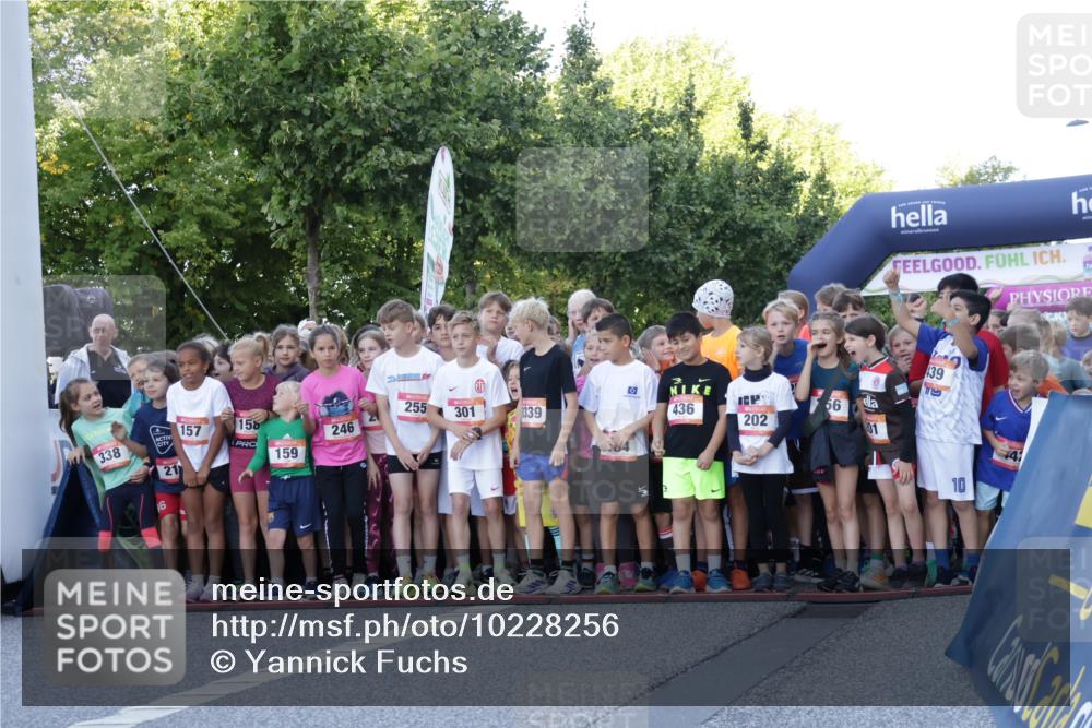 06.09.2026 - CURREX Alsterlauf Yannick Fuchs http://msf.ph/oto/10228256 06.09.2026 10:48:18 Ziel  meine-sportfotos.de