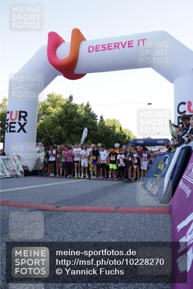 06.09.2026 - CURREX Alsterlauf Yannick Fuchs http://msf.ph/oto/10228270 06.09.2026 10:48:28 Ziel  meine-sportfotos.de
