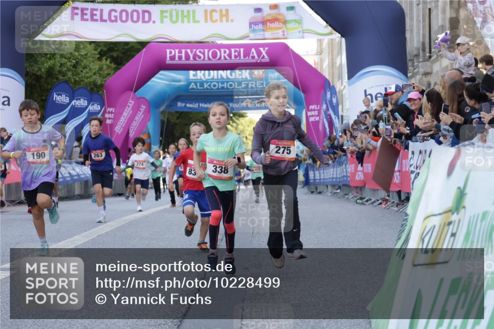 06.09.2026 - CURREX Alsterlauf Yannick Fuchs http://msf.ph/oto/10228499 06.09.2026 10:53:28 Ziel 175, 186, 190, 210, 227, 233, 275, 314, 317, 336, 338, 397, 420, 8124, 8180, 8262, 8329 meine-sportfotos.de
