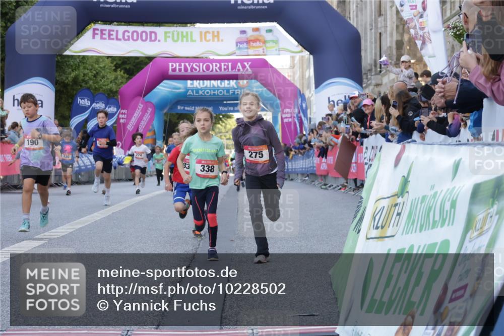 06.09.2026 - CURREX Alsterlauf Yannick Fuchs http://msf.ph/oto/10228502 06.09.2026 10:53:28 Ziel 175, 186, 190, 210, 227, 233, 275, 314, 317, 336, 338, 397, 420, 8124, 8180, 8262, 8329 meine-sportfotos.de