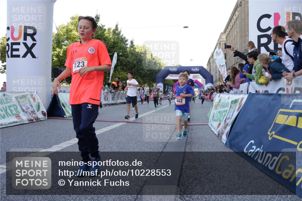 06.09.2026 - CURREX Alsterlauf Yannick Fuchs http://msf.ph/oto/10228553 06.09.2026 10:53:47 Ziel 154, 159, 164, 169, 177, 214, 219, 257, 259, 286, 354, 362, 389, 401, 404, 422, 442, 8094, 8112, 8123, 8196, 8221, 8252 meine-sportfotos.de