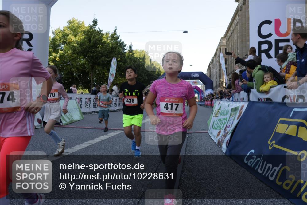 06.09.2026 - CURREX Alsterlauf Yannick Fuchs http://msf.ph/oto/10228631 06.09.2026 10:54:18 Ziel 206, 238, 239, 258, 264, 270, 276, 278, 283, 284, 285, 300, 347, 365, 372, 399, 417, 431, 436, 440, 444, 449, 8087, 8113, 8174 meine-sportfotos.de