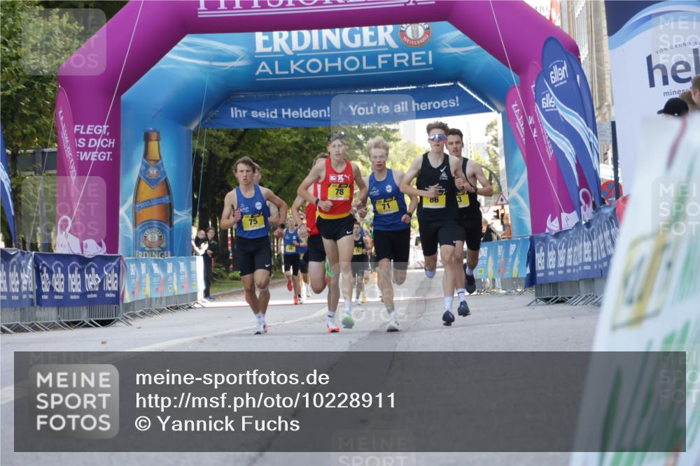 06.09.2026 - CURREX Alsterlauf Yannick Fuchs http://msf.ph/oto/10228911 06.09.2026 11:03:52 Ziel 89 meine-sportfotos.de