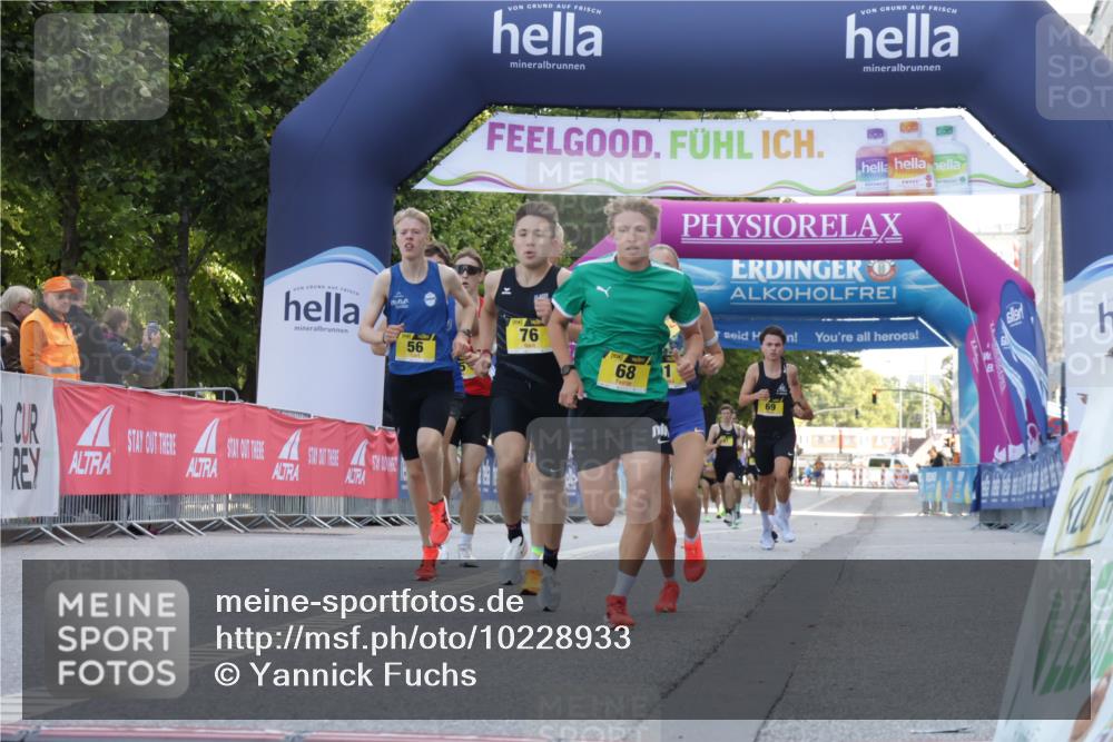 06.09.2026 - CURREX Alsterlauf Yannick Fuchs http://msf.ph/oto/10228933 06.09.2026 11:04:06 Ziel 55, 56, 63, 64, 66, 68, 71, 75, 76, 78, 81, 86, 87, 90 meine-sportfotos.de