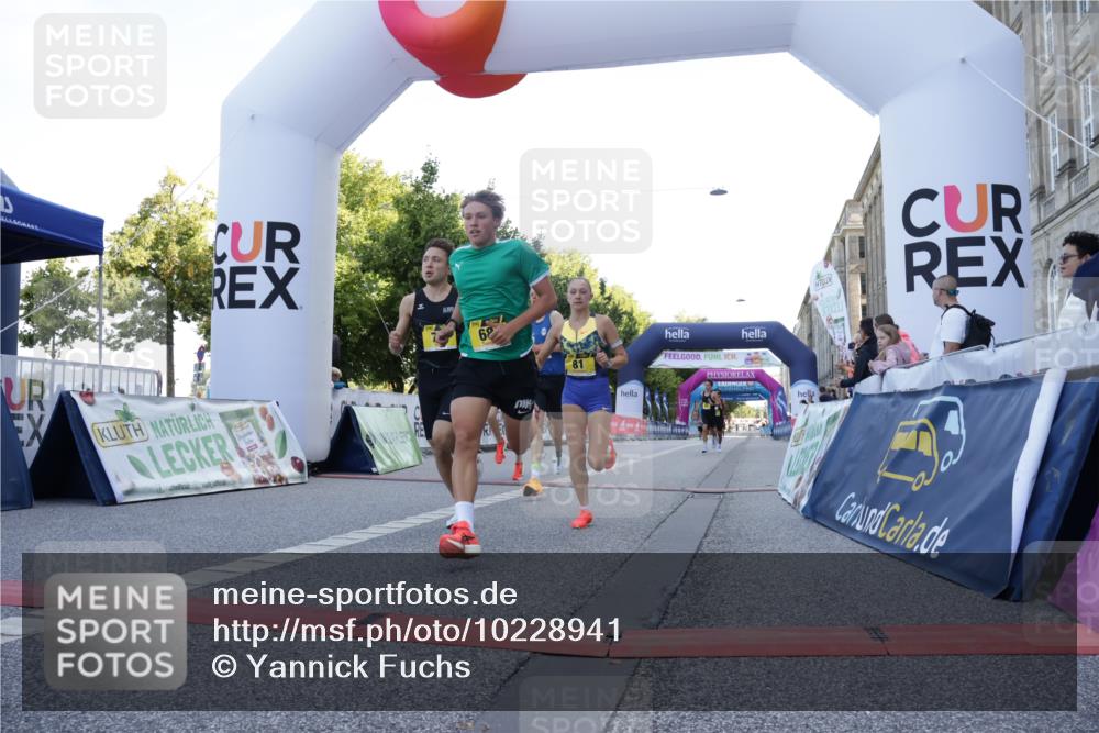 06.09.2026 - CURREX Alsterlauf Yannick Fuchs http://msf.ph/oto/10228941 06.09.2026 11:04:09 Ziel 55, 56, 66, 68, 69, 72, 76, 81, 90 meine-sportfotos.de