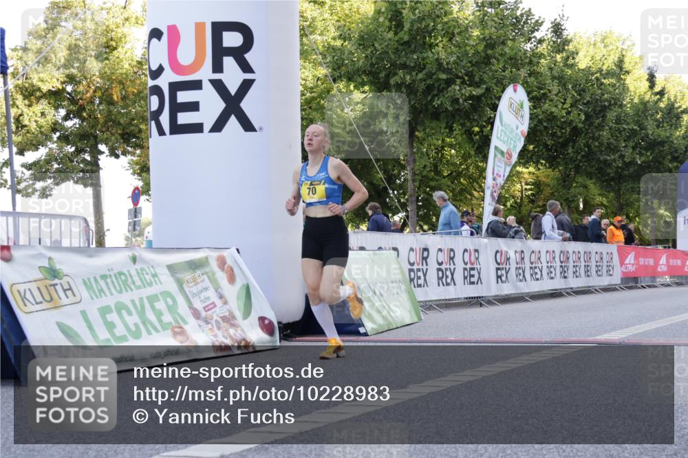 06.09.2026 - CURREX Alsterlauf Yannick Fuchs http://msf.ph/oto/10228983 06.09.2026 11:04:28 Ziel 53, 59, 70, 77, 79, 80, 83, 85, 88 meine-sportfotos.de