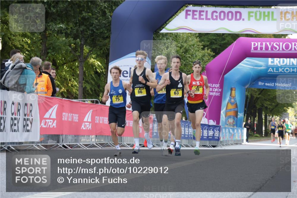 06.09.2026 - CURREX Alsterlauf Yannick Fuchs http://msf.ph/oto/10229012 06.09.2026 11:07:04 Ziel 63, 64, 71, 75, 78, 86, 87 meine-sportfotos.de