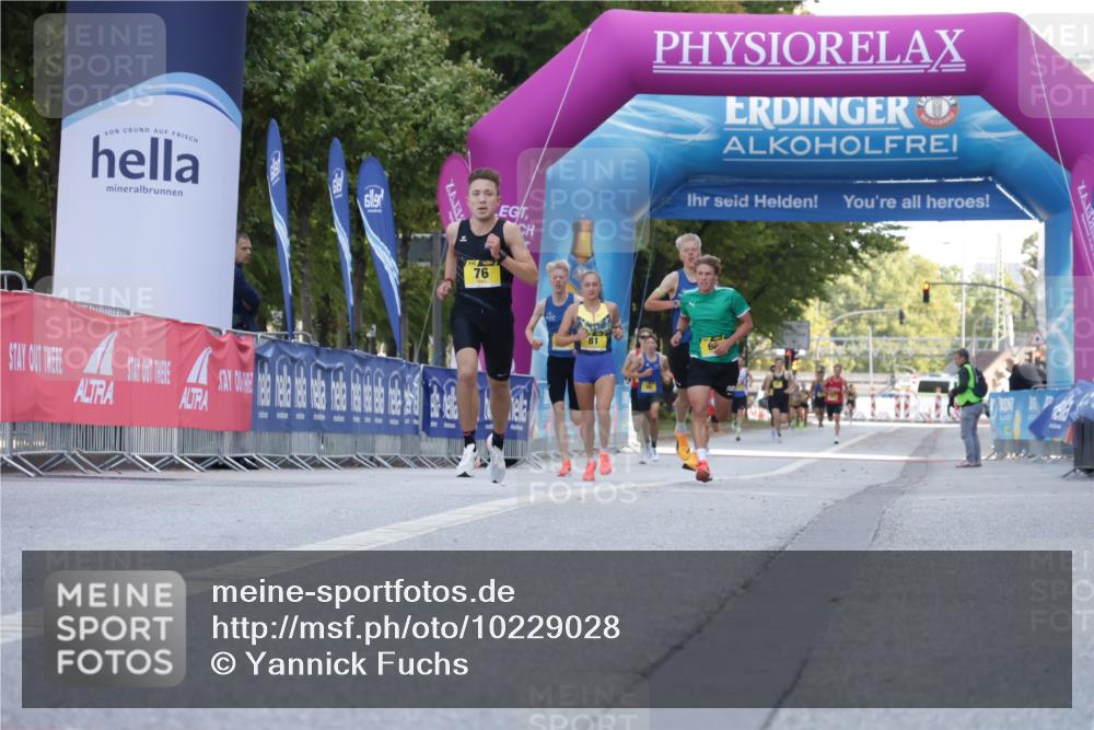 06.09.2026 - CURREX Alsterlauf Yannick Fuchs http://msf.ph/oto/10229028 06.09.2026 11:07:16 Ziel 64, 75, 78, 87 meine-sportfotos.de