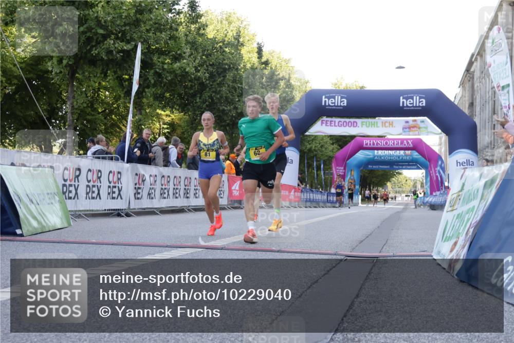 06.09.2026 - CURREX Alsterlauf Yannick Fuchs http://msf.ph/oto/10229040 06.09.2026 11:07:23 Ziel 56, 66, 68, 76, 81 meine-sportfotos.de
