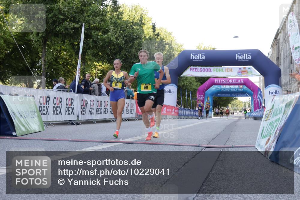 06.09.2026 - CURREX Alsterlauf Yannick Fuchs http://msf.ph/oto/10229041 06.09.2026 11:07:23 Ziel 56, 66, 68, 76, 81 meine-sportfotos.de