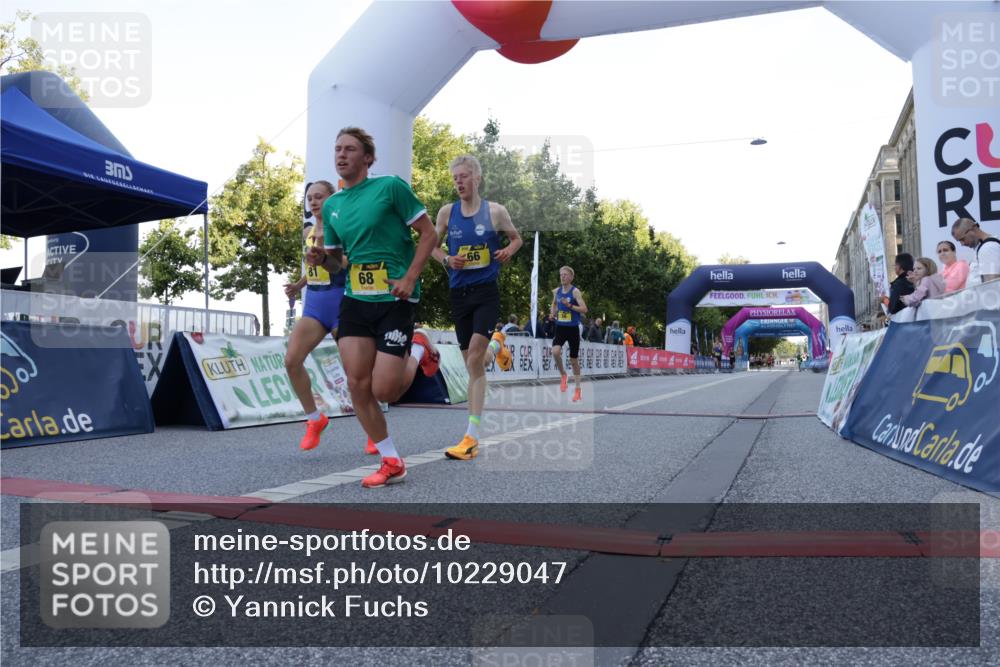 06.09.2026 - CURREX Alsterlauf Yannick Fuchs http://msf.ph/oto/10229047 06.09.2026 11:07:24 Ziel 56, 66, 68, 76, 81 meine-sportfotos.de
