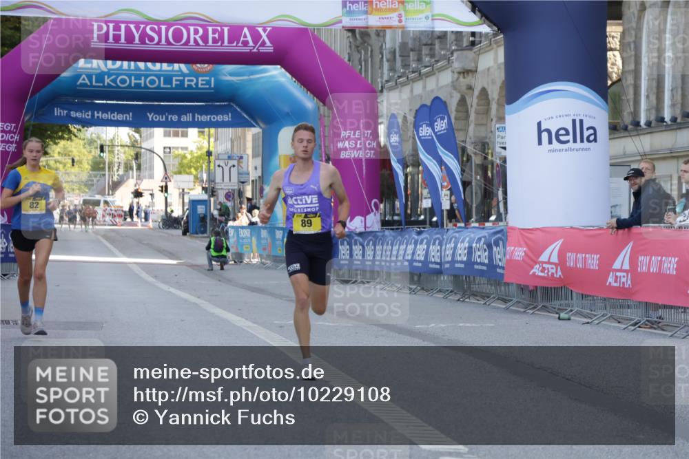 06.09.2026 - CURREX Alsterlauf Yannick Fuchs http://msf.ph/oto/10229108 06.09.2026 11:09:35 Ziel 89 meine-sportfotos.de