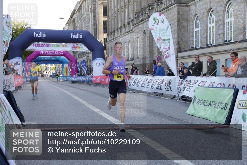06.09.2026 - CURREX Alsterlauf Yannick Fuchs http://msf.ph/oto/10229109 06.09.2026 11:09:38 Ziel 82, 89 meine-sportfotos.de