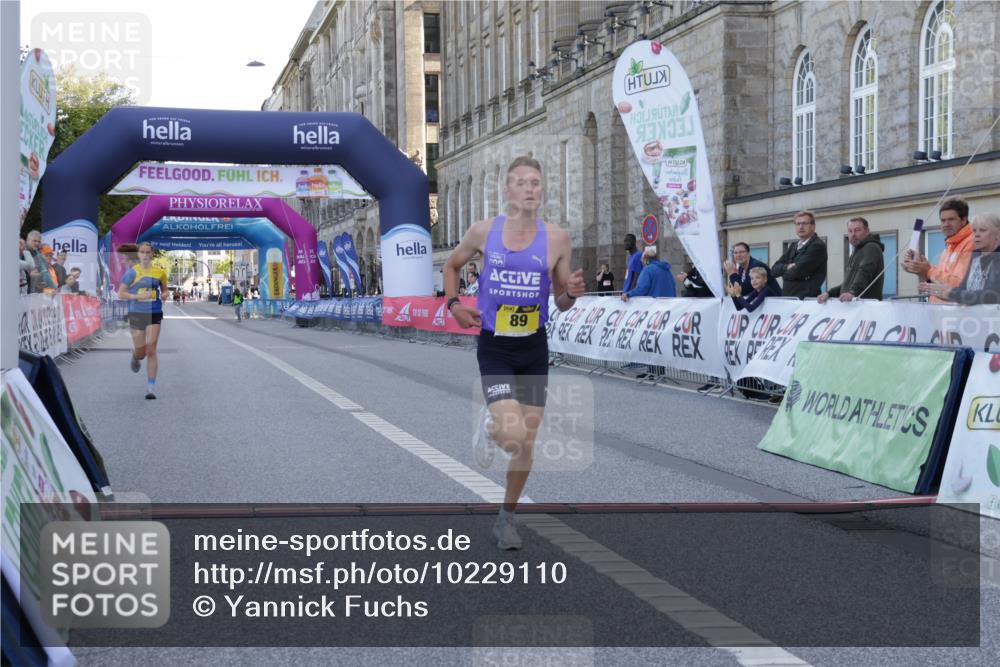 06.09.2026 - CURREX Alsterlauf Yannick Fuchs http://msf.ph/oto/10229110 06.09.2026 11:09:38 Ziel 82, 89 meine-sportfotos.de