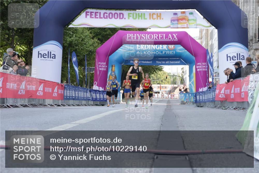 06.09.2026 - CURREX Alsterlauf Yannick Fuchs http://msf.ph/oto/10229140 06.09.2026 11:16:09 Ziel 80, 86 meine-sportfotos.de