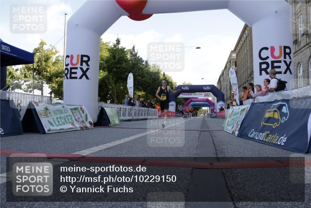 06.09.2026 - CURREX Alsterlauf Yannick Fuchs http://msf.ph/oto/10229150 06.09.2026 11:16:13 Ziel 71, 78, 80, 86 meine-sportfotos.de
