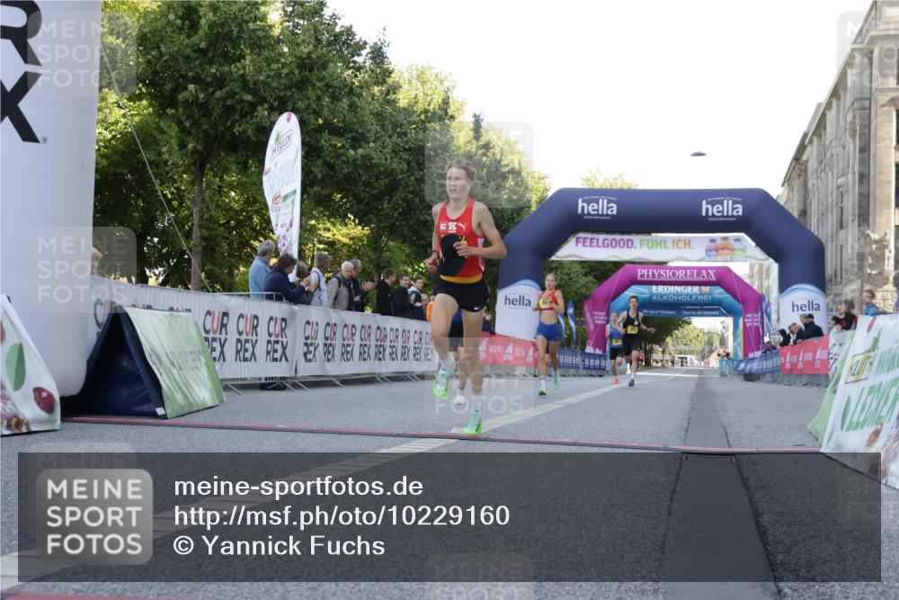 06.09.2026 - CURREX Alsterlauf Yannick Fuchs http://msf.ph/oto/10229160 06.09.2026 11:16:16 Ziel 62, 63, 71, 78, 80, 86, 87 meine-sportfotos.de