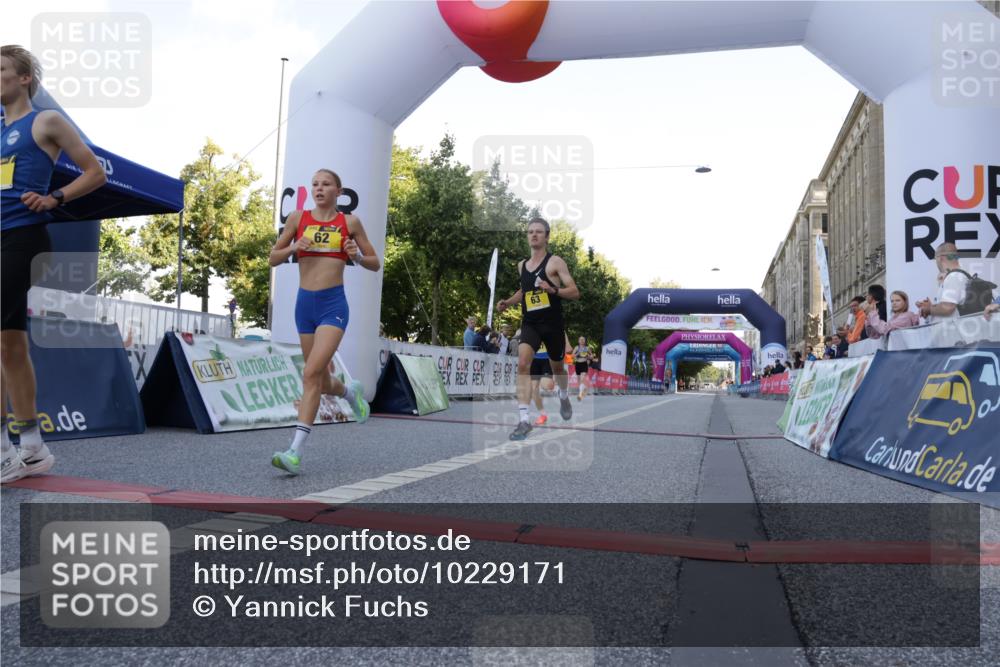 06.09.2026 - CURREX Alsterlauf Yannick Fuchs http://msf.ph/oto/10229171 06.09.2026 11:16:20 Ziel 62, 63, 70, 71, 78, 86, 87 meine-sportfotos.de
