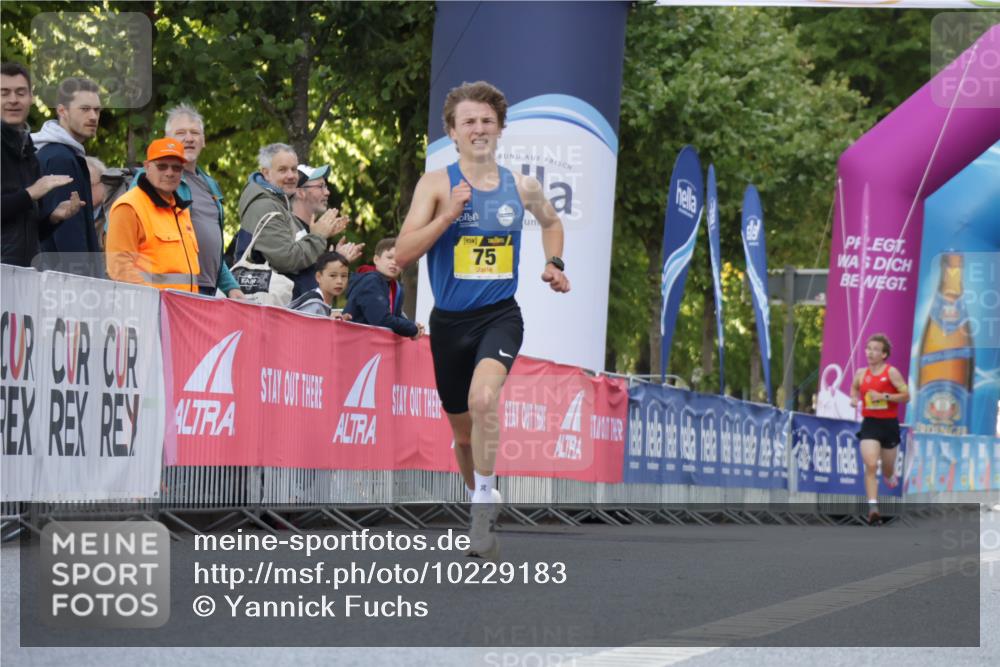 06.09.2026 - CURREX Alsterlauf Yannick Fuchs http://msf.ph/oto/10229183 06.09.2026 11:16:28 Ziel 70, 75 meine-sportfotos.de