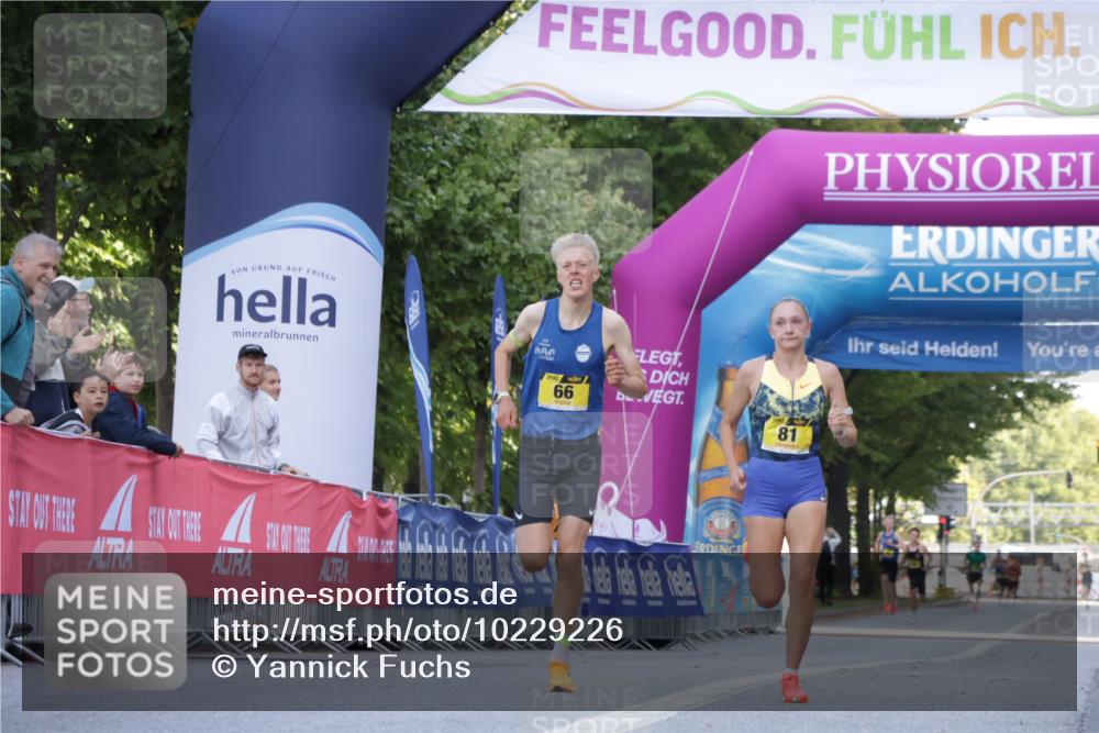 06.09.2026 - CURREX Alsterlauf Yannick Fuchs http://msf.ph/oto/10229226 06.09.2026 11:17:15 Ziel 66, 76, 81 meine-sportfotos.de