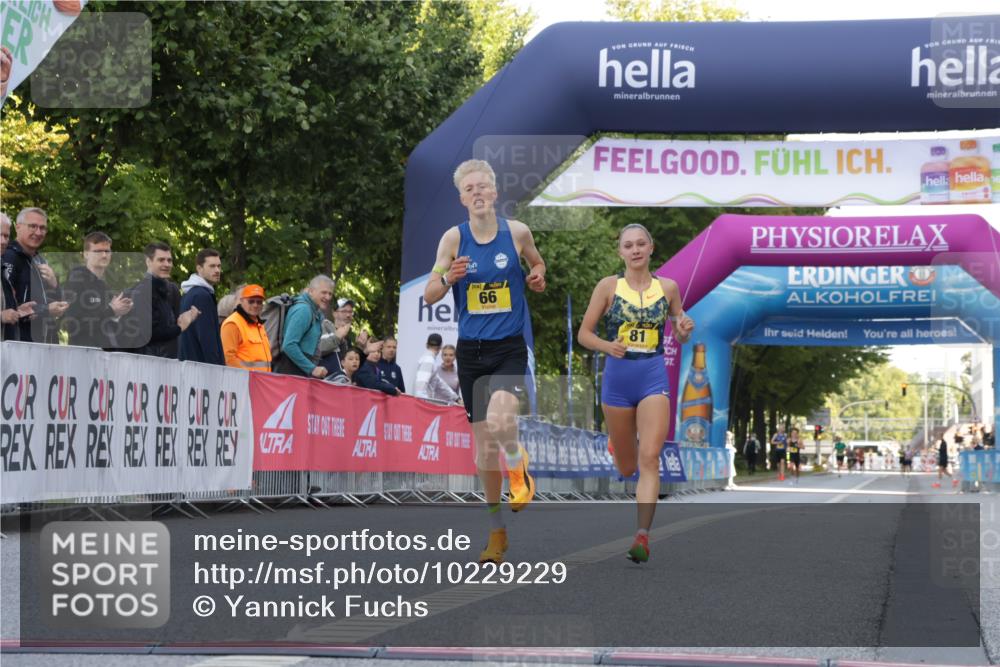 06.09.2026 - CURREX Alsterlauf Yannick Fuchs http://msf.ph/oto/10229229 06.09.2026 11:17:17 Ziel 66, 76, 81 meine-sportfotos.de