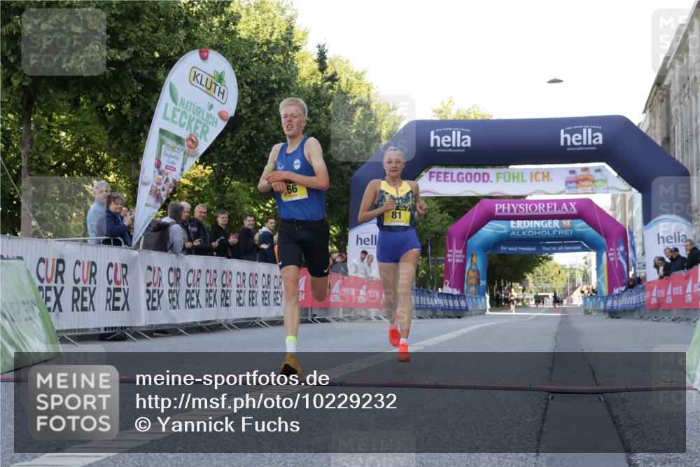 06.09.2026 - CURREX Alsterlauf Yannick Fuchs http://msf.ph/oto/10229232 06.09.2026 11:17:18 Ziel 66, 76, 81 meine-sportfotos.de