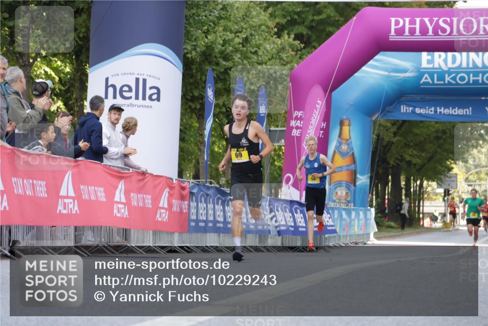 06.09.2026 - CURREX Alsterlauf Yannick Fuchs http://msf.ph/oto/10229243 06.09.2026 11:17:32 Ziel 69 meine-sportfotos.de