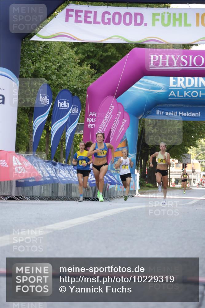 06.09.2026 - CURREX Alsterlauf Yannick Fuchs http://msf.ph/oto/10229319 06.09.2026 11:18:31 Ziel 85 meine-sportfotos.de