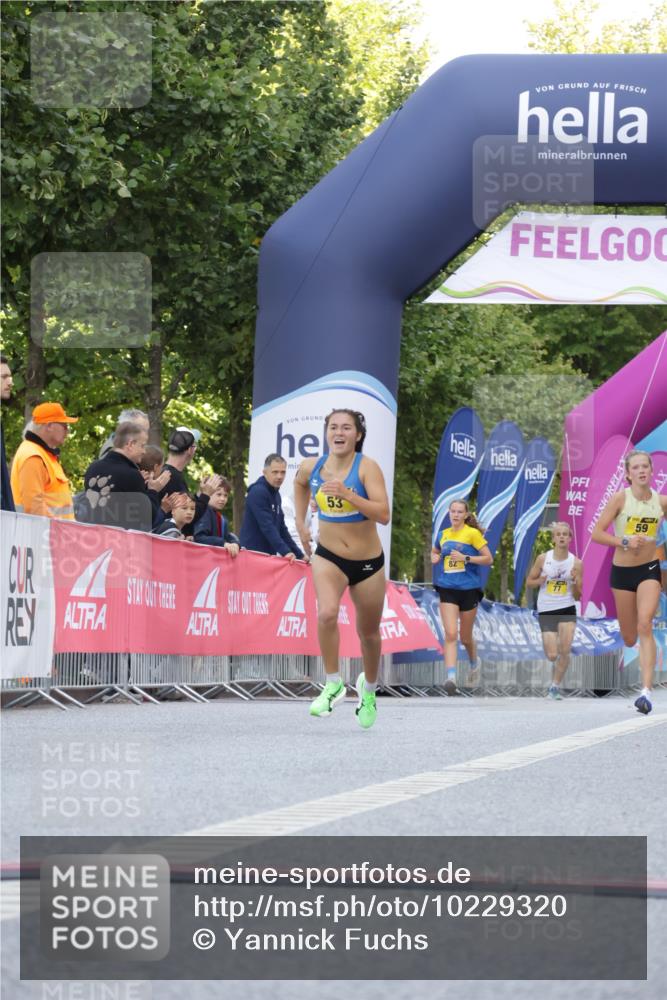 06.09.2026 - CURREX Alsterlauf Yannick Fuchs http://msf.ph/oto/10229320 06.09.2026 11:18:34 Ziel 53, 59 meine-sportfotos.de