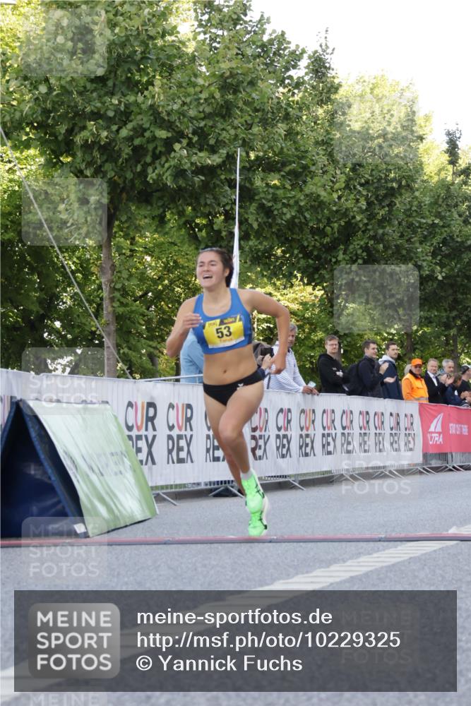 06.09.2026 - CURREX Alsterlauf Yannick Fuchs http://msf.ph/oto/10229325 06.09.2026 11:18:37 Ziel 53, 59, 77 meine-sportfotos.de