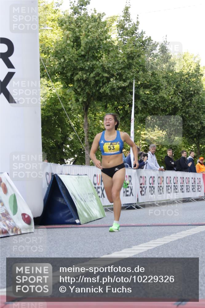 06.09.2026 - CURREX Alsterlauf Yannick Fuchs http://msf.ph/oto/10229326 06.09.2026 11:18:37 Ziel 53, 59, 77 meine-sportfotos.de