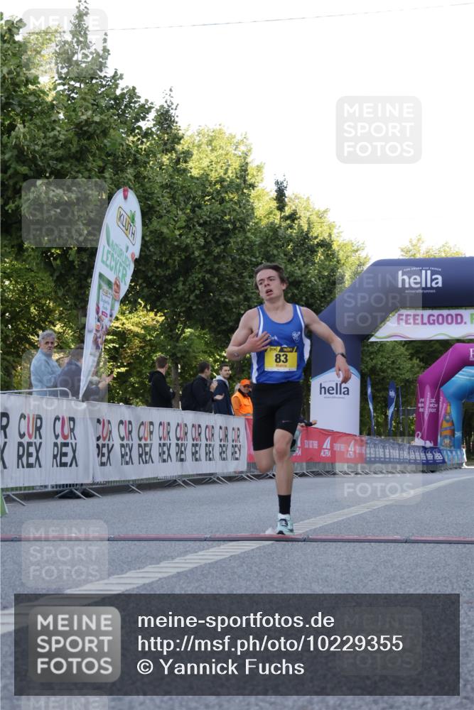 06.09.2026 - CURREX Alsterlauf Yannick Fuchs http://msf.ph/oto/10229355 06.09.2026 11:18:57 Ziel 83, 88 meine-sportfotos.de