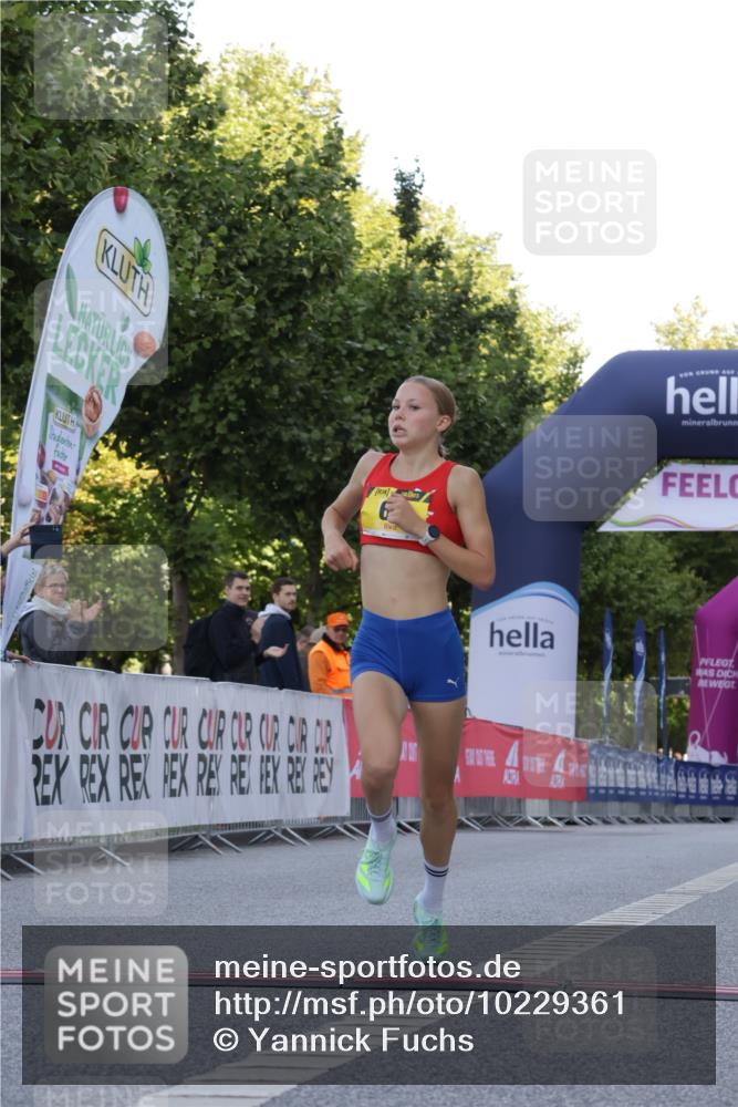 06.09.2026 - CURREX Alsterlauf Yannick Fuchs http://msf.ph/oto/10229361 06.09.2026 11:19:49 Ziel 62 meine-sportfotos.de