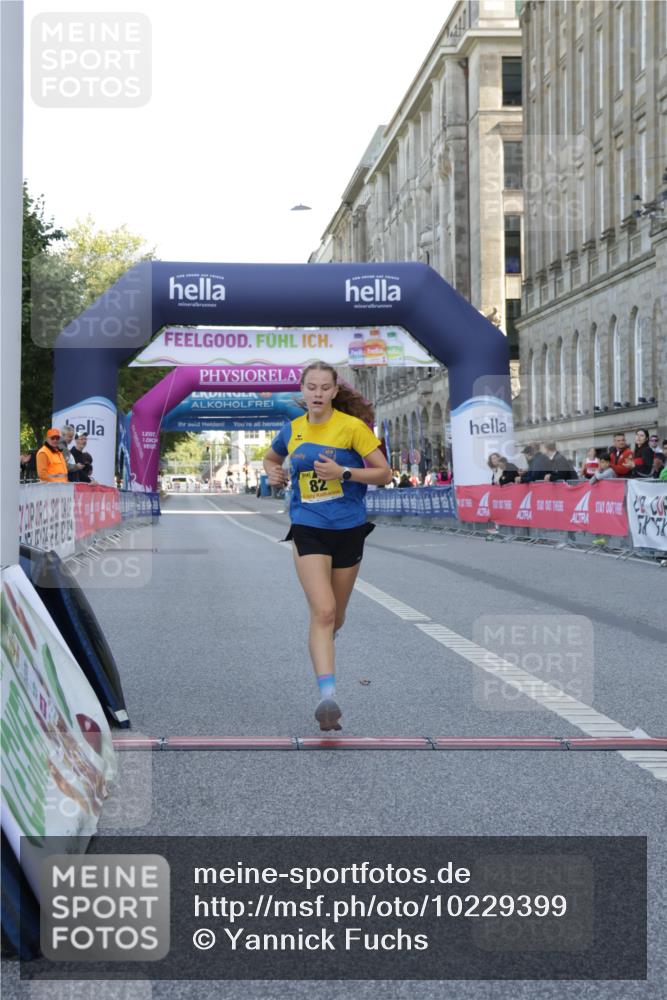 06.09.2026 - CURREX Alsterlauf Yannick Fuchs http://msf.ph/oto/10229399 06.09.2026 11:22:59 Ziel 82 meine-sportfotos.de