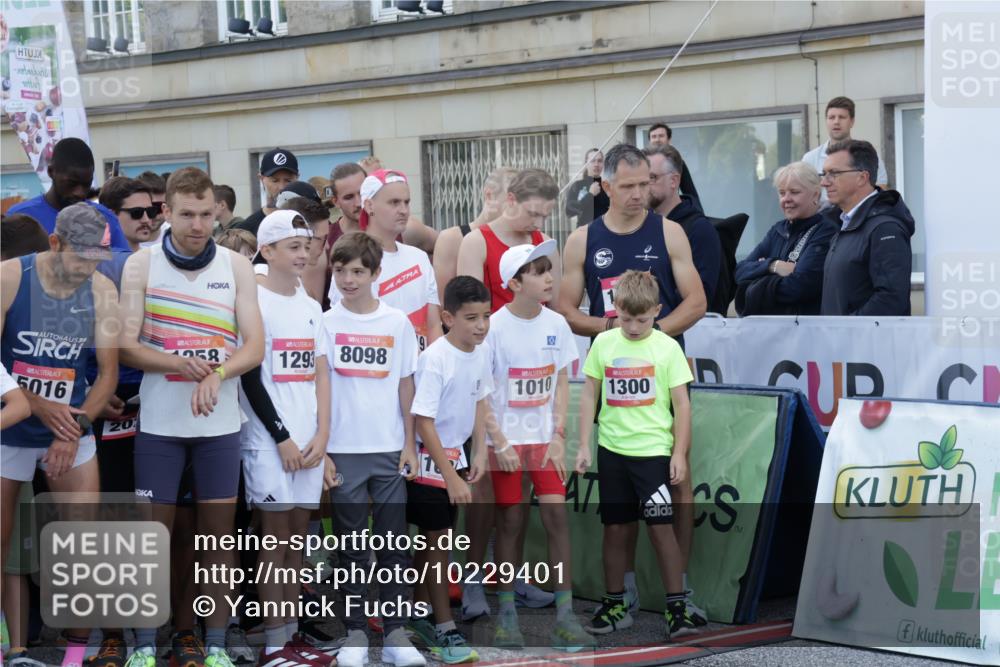 06.09.2026 - CURREX Alsterlauf Yannick Fuchs http://msf.ph/oto/10229401 06.09.2026 11:29:52 Ziel  meine-sportfotos.de