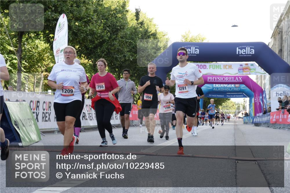 06.09.2026 - CURREX Alsterlauf Yannick Fuchs http://msf.ph/oto/10229485 06.09.2026 11:46:01 Ziel 1010, 1032, 1035, 1056, 1102, 1103, 1122, 1150, 1209, 1257, 1298, 1305, 1345, 1346, 3755, 8285, 8291 meine-sportfotos.de