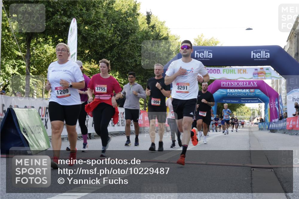 06.09.2026 - CURREX Alsterlauf Yannick Fuchs http://msf.ph/oto/10229487 06.09.2026 11:46:01 Ziel 1010, 1032, 1035, 1056, 1102, 1103, 1122, 1150, 1209, 1257, 1298, 1305, 1345, 1346, 3755, 8285, 8291 meine-sportfotos.de