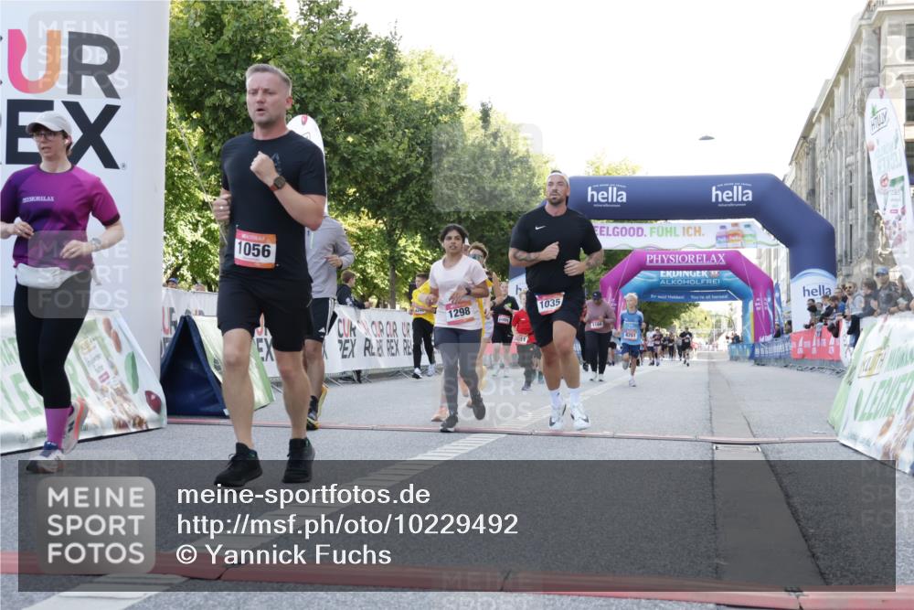 06.09.2026 - CURREX Alsterlauf Yannick Fuchs http://msf.ph/oto/10229492 06.09.2026 11:46:04 Ziel 1010, 1032, 1035, 1056, 1103, 1150, 1209, 1211, 1257, 1298, 1305, 1345, 1346, 3755, 8251, 8291, 8346 meine-sportfotos.de