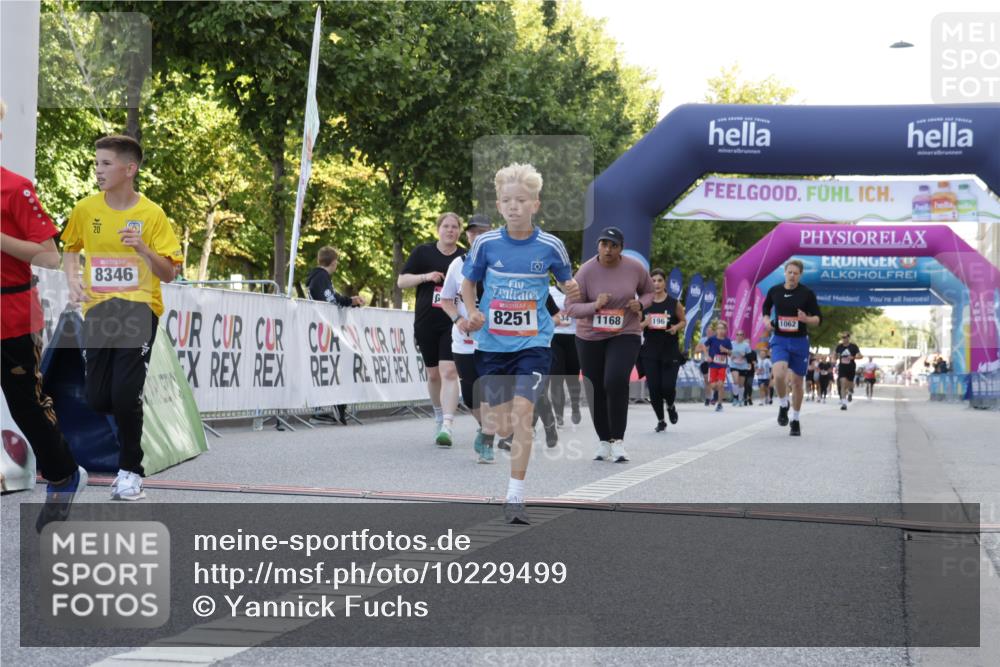 06.09.2026 - CURREX Alsterlauf Yannick Fuchs http://msf.ph/oto/10229499 06.09.2026 11:46:08 Ziel 1032, 1035, 1056, 1062, 1071, 1103, 1145, 1150, 1168, 1196, 1211, 1298, 1305, 1307, 3755, 8251, 8291, 8346 meine-sportfotos.de