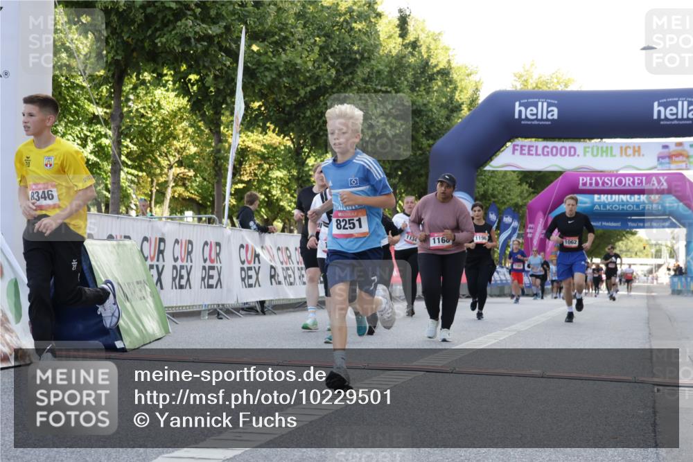 06.09.2026 - CURREX Alsterlauf Yannick Fuchs http://msf.ph/oto/10229501 06.09.2026 11:46:08 Ziel 1032, 1035, 1056, 1062, 1071, 1103, 1145, 1150, 1168, 1196, 1211, 1298, 1305, 1307, 3755, 8251, 8291, 8346 meine-sportfotos.de