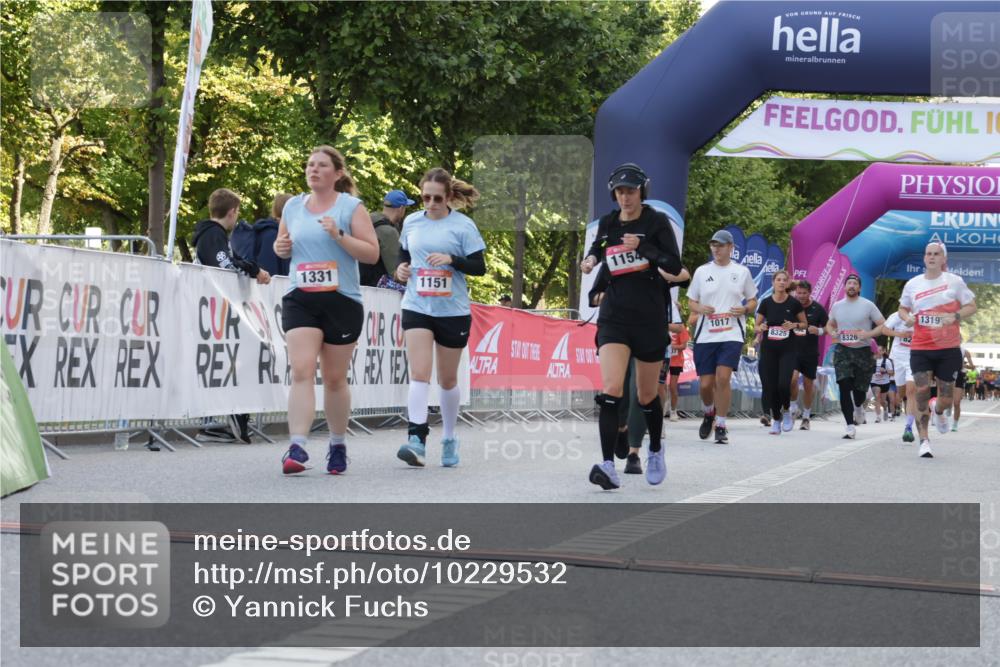 06.09.2026 - CURREX Alsterlauf Yannick Fuchs http://msf.ph/oto/10229532 06.09.2026 11:46:24 Ziel 1151, 1154, 1162, 1193, 1245, 1319, 1331, 8312 meine-sportfotos.de