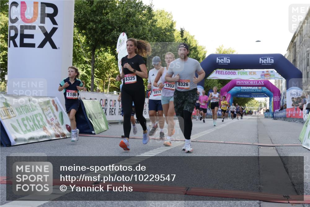 06.09.2026 - CURREX Alsterlauf Yannick Fuchs http://msf.ph/oto/10229547 06.09.2026 11:46:32 Ziel 1007, 1017, 1019, 1082, 1151, 1154, 1186, 1189, 1210, 1245, 1303, 1319, 1331, 8247, 8325, 8326 meine-sportfotos.de