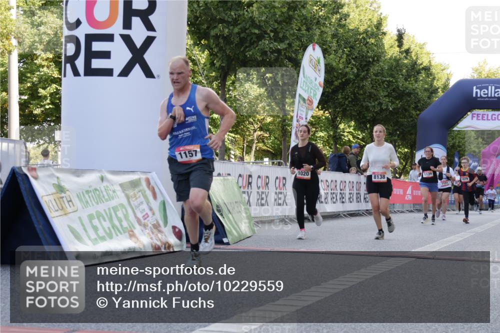 06.09.2026 - CURREX Alsterlauf Yannick Fuchs http://msf.ph/oto/10229559 06.09.2026 11:46:44 Ziel 1020, 1079, 1118, 1139, 1157, 8137, 8138, 8162 meine-sportfotos.de