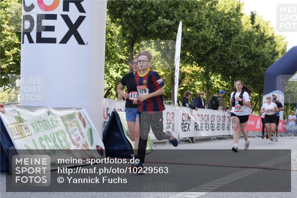 06.09.2026 - CURREX Alsterlauf Yannick Fuchs http://msf.ph/oto/10229563 06.09.2026 11:46:48 Ziel 1020, 1079, 1131, 1139, 1157, 8016, 8138 meine-sportfotos.de